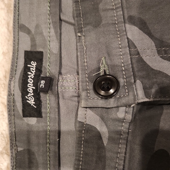 Aeropostale Cargo Shorts - Picture 2 of 6